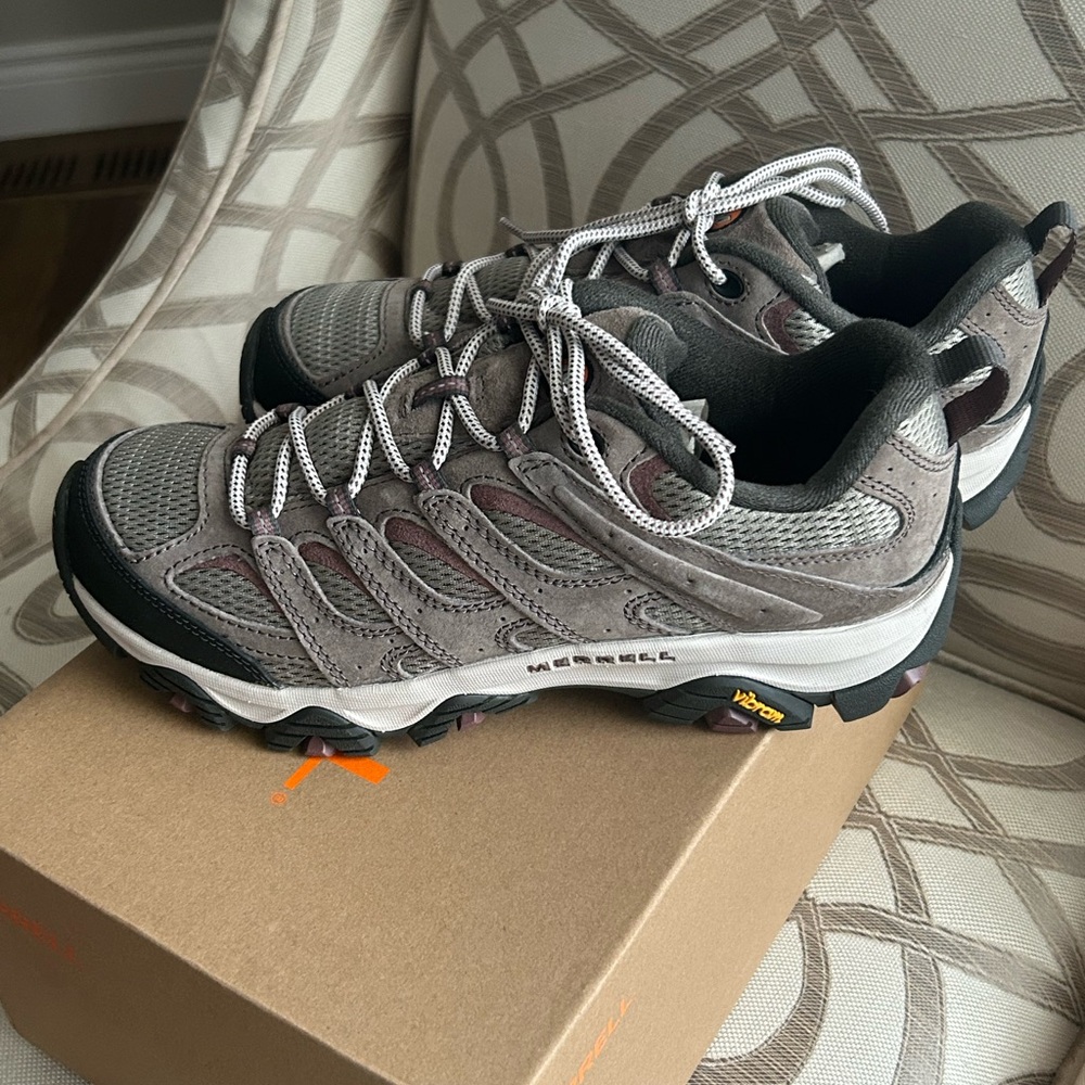 Merrell Moab 3 Falcon Athletic Shoes - Gray and Pink - Picture 5 of 8
